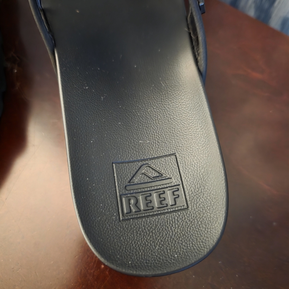 REEF Black Transparent Vista Hi Energy Slides Size 7 - Picture 3 of 4